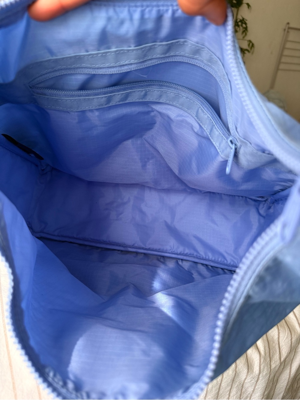 Baggu Nylon Shoulder Bag - Blue - Picture 2 of 4